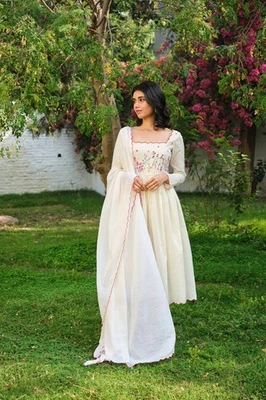 Beautiful Khadi Cotton White Top Bottom With Dupatta For Festival Wear - Image 1 of 4