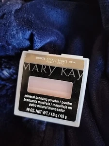 Mary Kay Bronze Diva Mineral Bronzing Powder 0.16 oz 016167 NEW Makeup Beauty - Picture 1 of 7