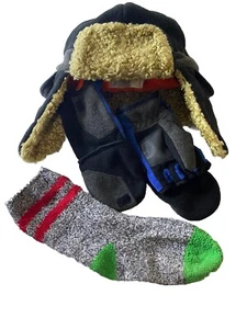 GapKids Black Gray Shearling Lined Trapper Hat S/M 6-8 Yrs + Gloves And Socks EU - Picture 1 of 10