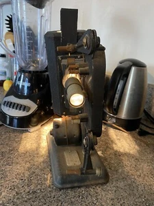 Vintage Excell Modell 85-U 16mm Sicherheitsfilm Projektor (USA) Hollywood CA! - Bild 1 von 12