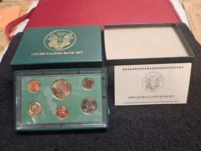 1998 Uncirculated Bank Coin Set Pre-owned (BB) - Image 1 of 4