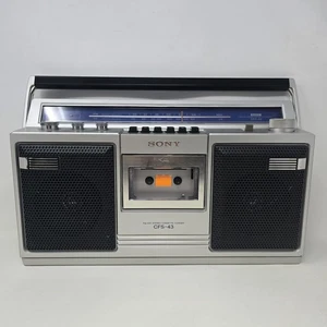 Reproductor de casete estéreo Sony CFS-43 Ghettoblaster probado ¡Funciona muy bien! - Imagen 1 de 16