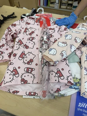 4t Hello Kitty Rain Jacket Wit Umbrella - Image 1 of 2