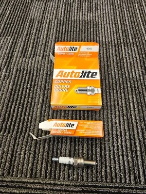 (QTY 8) Autolite 4303 Copper Spark Plug Fits 2009-2012 Ferrari California - Image 1 of 4
