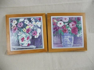 Placas de pared de trivet de azulejos florales de cerámica vintage enmarcadas por Dawna Barton 1991 - Imagen 1 de 8
