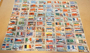 Jeu complet de 80 cartes à gomme grande taille A & B C, ABC, drapeaux du monde - Photo 1/12