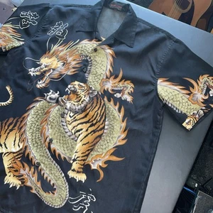 Vintage Y2K Grande Fratello Drago Tigre Stampa Grafica Bottoni Nero Manica Corta - Foto 1 di 16