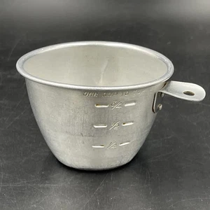 Vintage Aluminum Tab Handle Measuring Cup 1950s Era 1 Full Cup Metal Unbranded - Picture 1 of 8