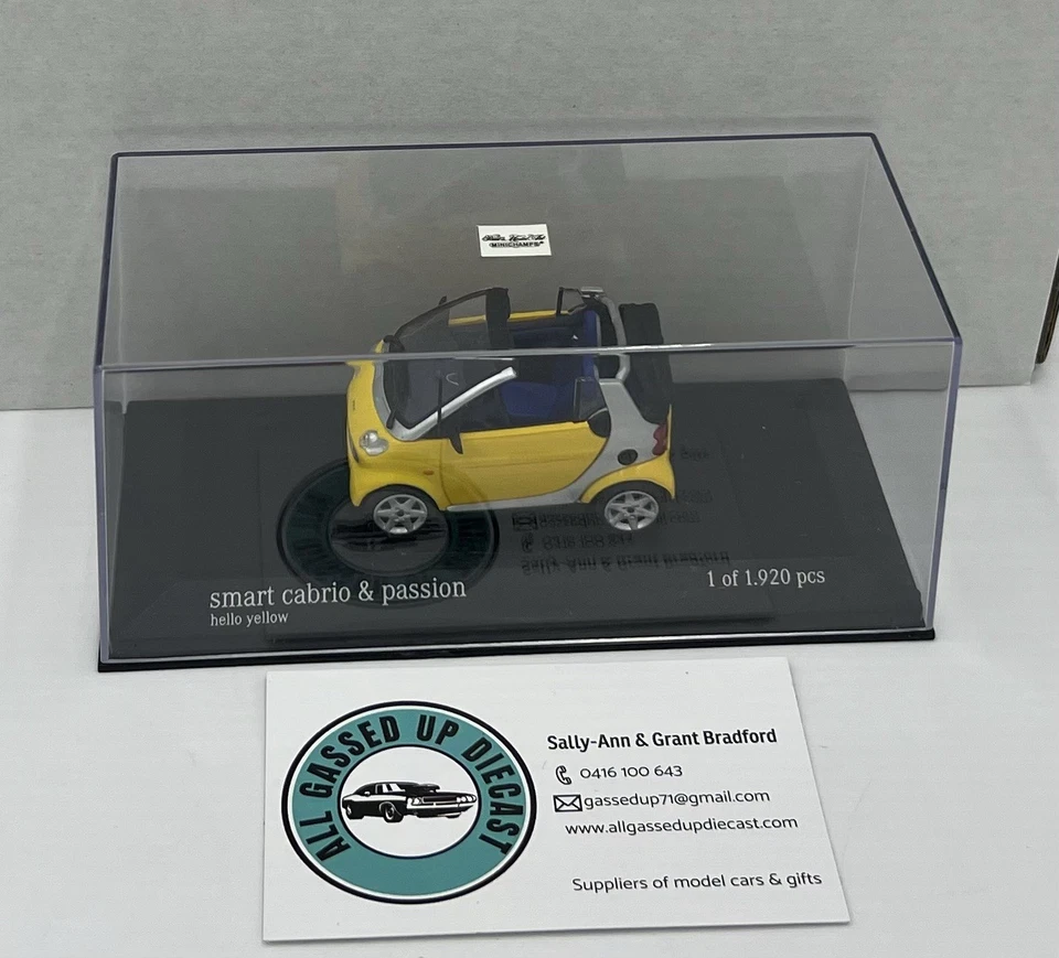 1:43 SMART CABRIOLET 2000 HELLO YELLOW MINICHAMPS - Image 1 of 4