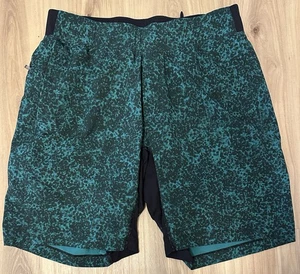 LULULEMON T.H.E. Short 9 "Liner Fit Laguna grün schwarz Shorts Herren Größe Large - Bild 1 von 6
