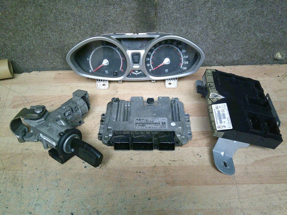 2009 FORD FIESTA MK7 1.6 TDCI DIESEL BOSCH ECU KIT 0281014803 8V21-12A650-KE - Image 1 of 1