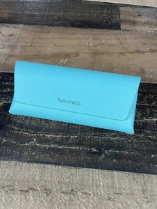 Estuche magnético para gafas Tiffany And Co verde azulado - Imagen 1 de 3