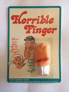 HORRIBLE FINGER GAG TRICK SCARY BLOODY WOUNDED HORROR NOVELTY TOY - Foto 1 di 1