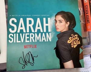 Sarah Silverman Signed Autograph Netflix vinyl with beckett COA - Picture 1 of 2