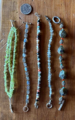 Pulseras de piedra, un pájaro peyote/juego de 5 Foto 1 de 4