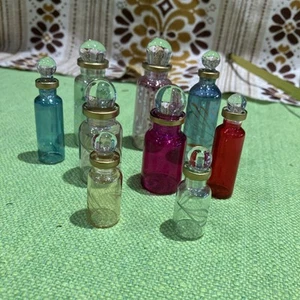 9 x Vintage Ägyptisches Glas Parfum - Vergoldeter Genie Flakon Gemischte Farben - Bild 1 von 7