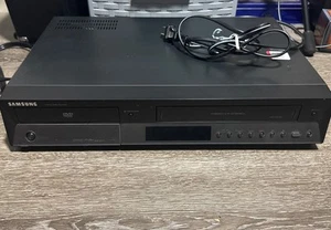 Samsung VCR & DVD Combo Player DVD-V9700 4-Head Hi-Fi + Cords, No Remote- Works - Picture 1 of 3