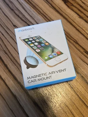 Maxboost Magnetic Phone Car Air Vent Mount Dashboard Holder - Image 1 of 3