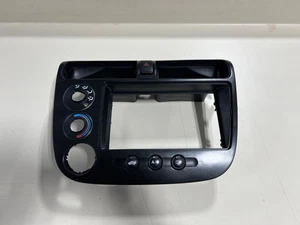 01-05 Honda Civic tablero central bisel radio calefacción aire acondicionado moldura OEM 2005 - Imagen 1 de 3