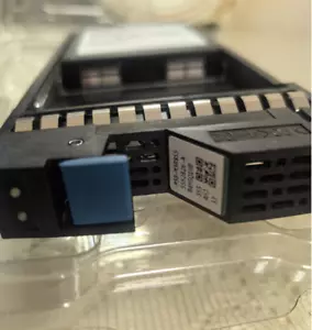 Hitachi 5562826-A VSP 3.8TB SFF SSD - Picture 1 of 3