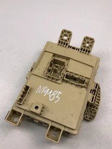 NP1185 KIA Fuse Box 91950-CJ060 - Picture 1 of 4