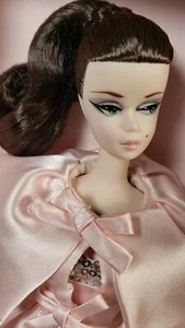 Silkstone Blush Beauty Barbie Fan Club Exclusive L.E 4,400 Doll NRFB New - Picture 1 of 3