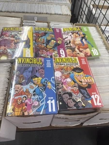Invincible Ultimate Volume 8-12 HC Set BRAND NEW Comics Thragg Conquest 🔥 - Picture 1 of 2
