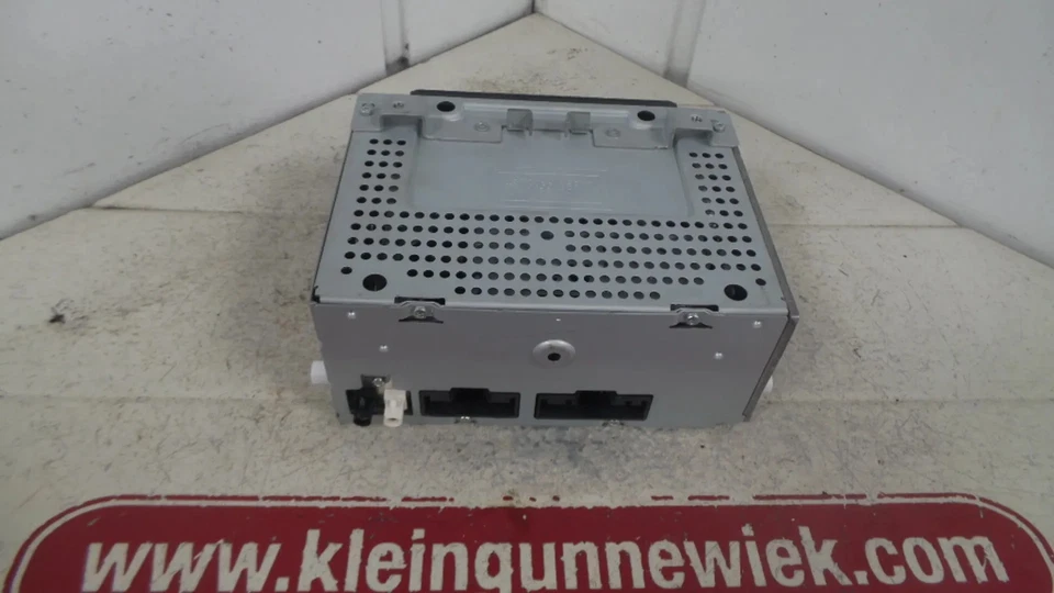 RADIO CD Ford Grand C-Max (DXA) MPV 1.5 TDCi 120 16V (XWDB) 2016 E1BT18C815HK - Bild 1 von 1