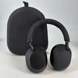 Sony WH-1000XM5 Headphones Black w/ Case - Excellent - Picture 1 of 5