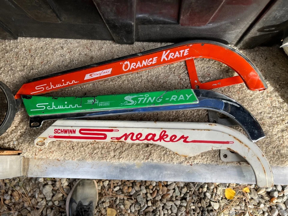 Schwinn Orange Krate Super Deluxe Sting-Ray Sneaker Original Chainguard Lot - Image 1 of 1