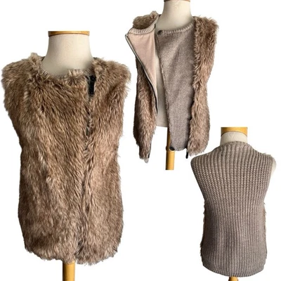 FOREVER 21 Official Women's Zip-Up FAUX FUR VEST Size Small - Image 1 of 4