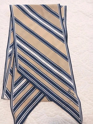 Bufanda Vera Vintage Silk Feel con rayas azules y blancas tostadas extremos puntiagudos 7x58 años 70- Foto 1 de 4