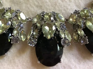 VINTAGE “TALBOTS” LOVELY UPSCALE RHINESTONE NECKLACE BLACK & CITRON GEMS EX. - Picture 1 of 12
