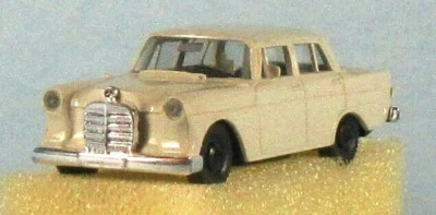 Modelo plástico escala 1/87 HO BREKINA Mercedes-Benz 190 sedán (gris) ¡NUEVO, RARO! Foto 1 de 3