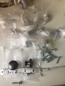 14 wardrope drawers Knob With Screw - Picture 1 of 3