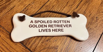 SMOKY MOUNTAIN POTTERY UN MIMADO PODRIDO GOLDEN RETRIEVER VIVE AQUÍ SIGNO DE HUESO Foto 1 de 4