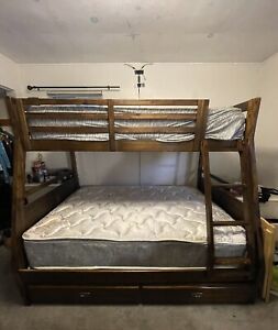 Chadwick Twin/Full Rustic Bunk Bed with Trundle