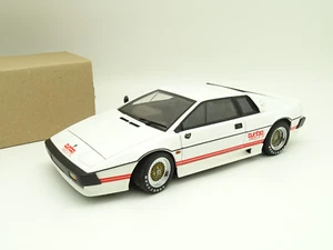 Auto Art SB 1/18 - Lotus Esprit Turbo Blanche - Picture 1 of 3