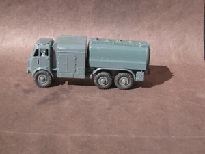 VINTAGE DINKY TOYS RAF PRESSURE REFUELLER # 642 GREAT CONDITION - Picture 1 of 6