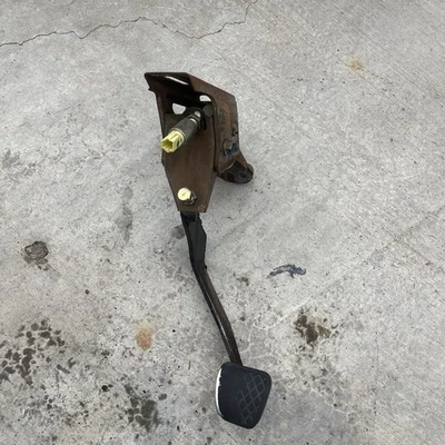 94-01 PEDAL EMBRAGUE ACURA INTEGRA OEM Foto 1 de 3