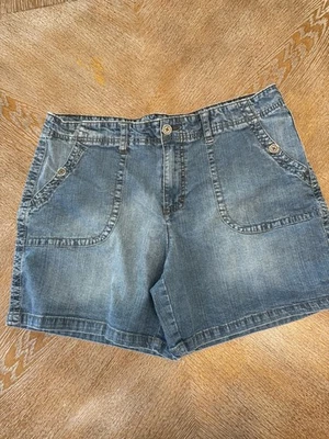 Pantalones cortos de mezclilla Faded Glory Blue talla 18 cintura 38” entrepierna 6” 98% algodón 2% spandex Foto 1 de 4