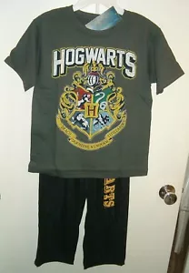 Harry Potter Hogwarts T Shirt And Lounge Pants Pajamas Size 8 NWT - Picture 1 of 5