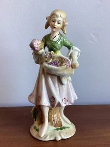 Vintage Porcelain Lady With Grapes - Picture 1 of 6