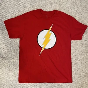 DC Comics The Flash Large TShirt Superhero Short Sleeve Red Lightening Bolt NWOT - Picture 1 of 4
