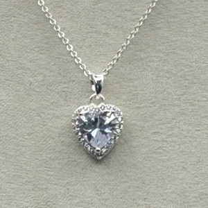 Heart Necklace Made with Swarovski® crystals (#U) - Picture 1 of 8