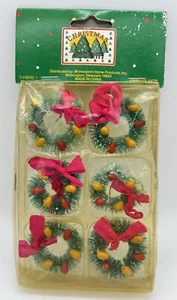 Coronas de cepillo de botella de Navidad en miniatura (6) **Nuevo en paquete** - Imagen 1 de 3