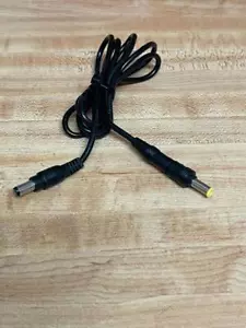 DOUBLE ENDED CONNECTION FOR COMPUTERS, VIDEO, AUDIO COMPONENT LN CONDITION  #V37 - Picture 1 of 1