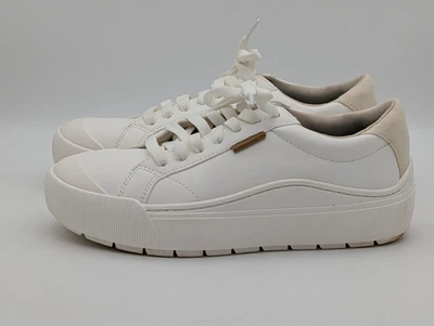 Dr. Scholls Womens White Platform Sneakers Size 6W with Comfort Insole - Image 1 of 4