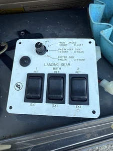 RV/CAMPER LIPPERT LANDING GEAR SYSTEM CONTROL PANEL  - Picture 1 of 2