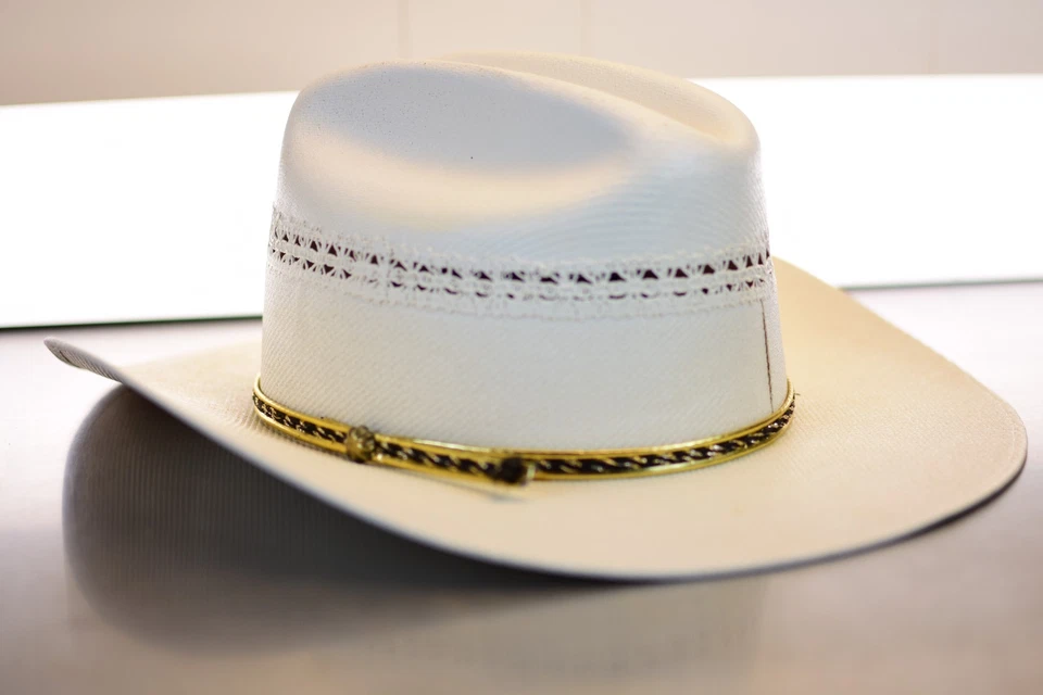 Western Express Cowboy Hat White Cattleman Fitted Large 7 3/4 - Image 1 of 4
